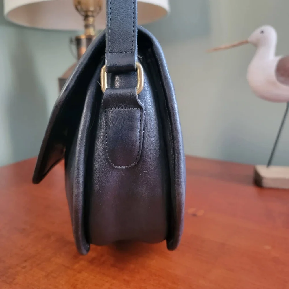 Coach 9947 Vista Black Glovetanned Leather Shoulder Bag Vintage USA